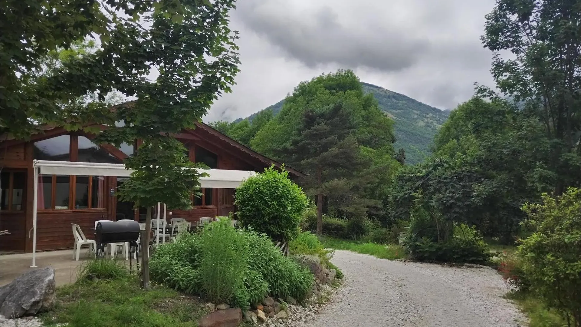 Chalet Spacieux 15 Places Arlos