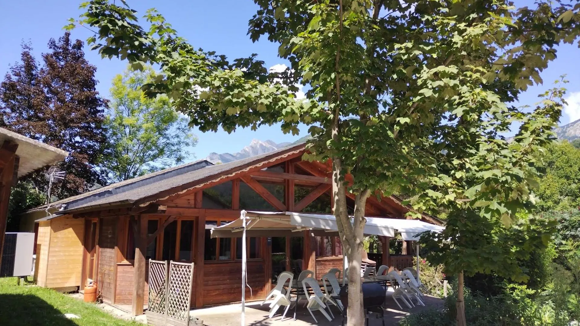 Chalet Spacieux 15 Places Arlos